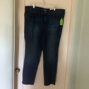 Style & Co Women’s High Rise Jeans, Plus Size 18W, NWT